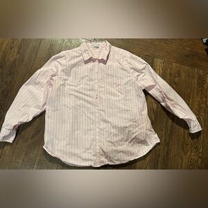 GAP XXL button down pink and white collard shirt
